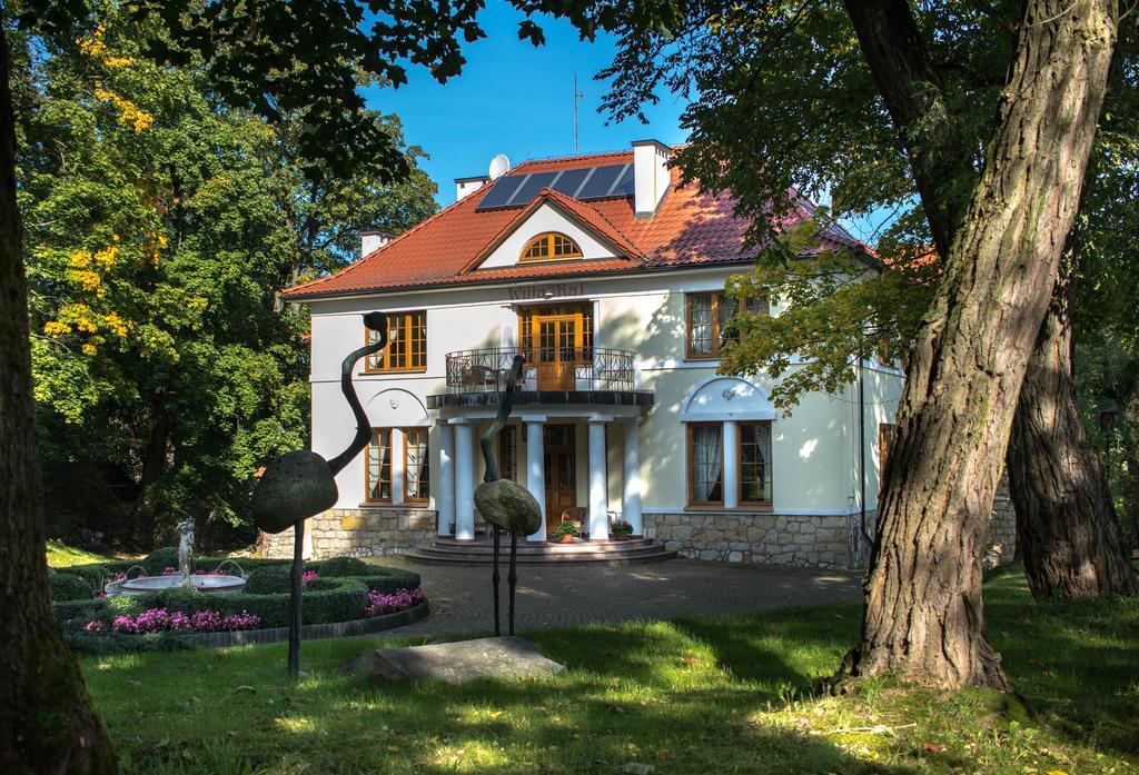 Hôtel Willa Raj à Nałęczów Extérieur photo