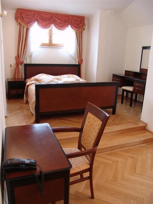 Hôtel Willa Raj à Nałęczów Chambre photo